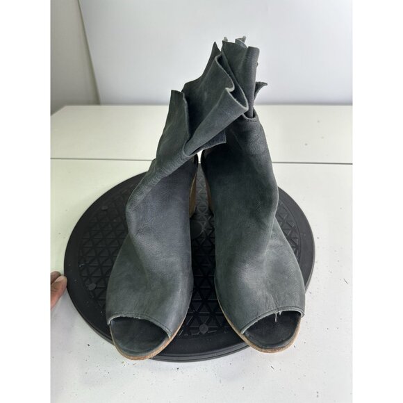Free People Golden Read Peep Toe Leather Boots Dark Gray Sz 38 / 8 US - Picture 6 of 13